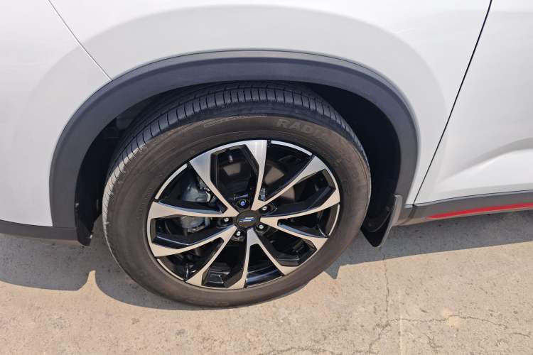 Used CHANGAN OSHAN X7 PLUS 2023 Enjoy Edition 1.5T Automatic Prestige 7-Seater Exterior 4