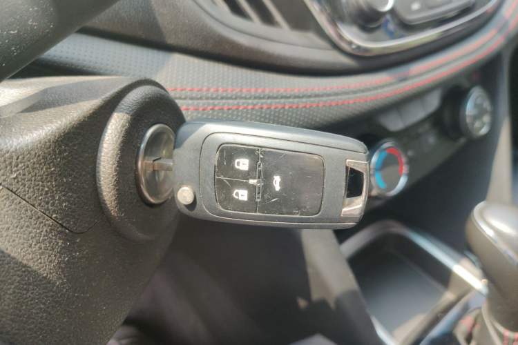 Used Chevrolet Monza 2020 Light Hybrid RS 330T Automatic Comfort Edition