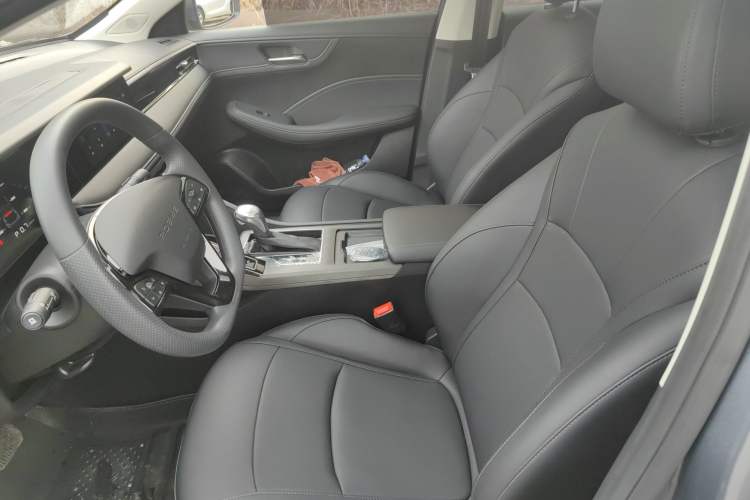 Used Roewe i5 2026 Model 1.5L CVT Luxury Version Left Front Seat