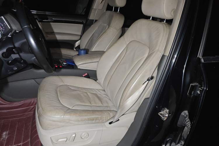 Used Audi Q7 2006 3.6 FSI quattro Base Model Left Front Seat