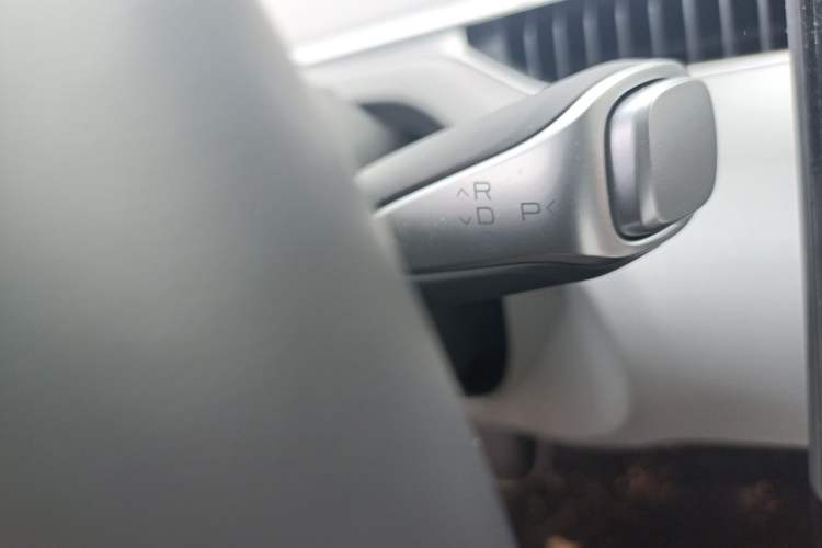 Used XPeng MONA M03 2024 620 with Ultra-Long Range Gear Lever