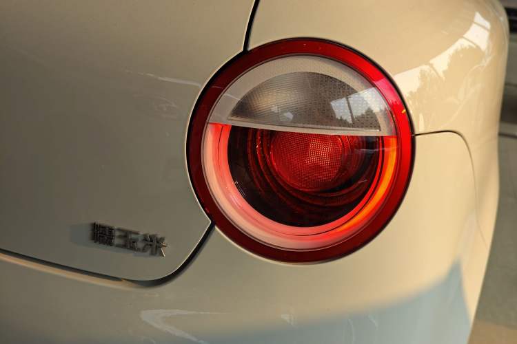 Used CHANGAN NEVO Lumin 2024 205km Launch Edition Right Rear Taillight