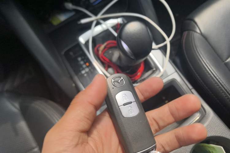 Used Mazda CX-5 2015 2.5L Automatic 4x4 Prestige Edition
