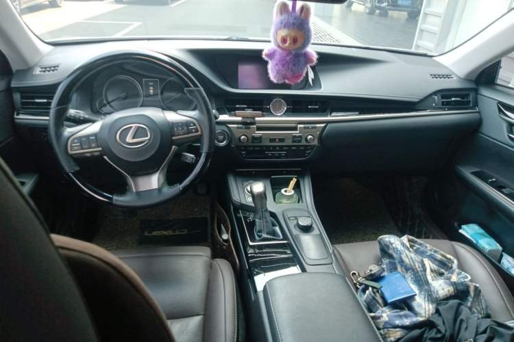 Used Lexus ES 2017 200 30th Anniversary Edition