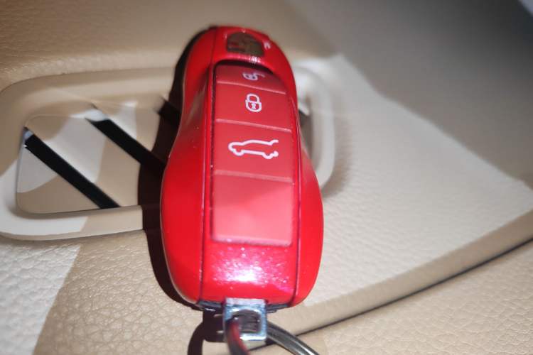 Used Porsche Macan 2014 Macan S 3.0T Vehicle Key