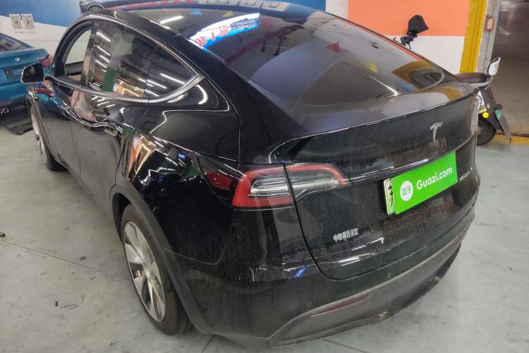 Used Tesla Model Y 2022 Rear-Wheel-Drive Version Rear Left 45 Deg