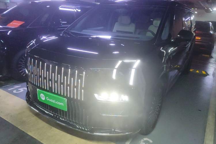 Used Zeekr 009 2024 7-Seater Walk-Through Version Four-Wheel Drive 108 kWh