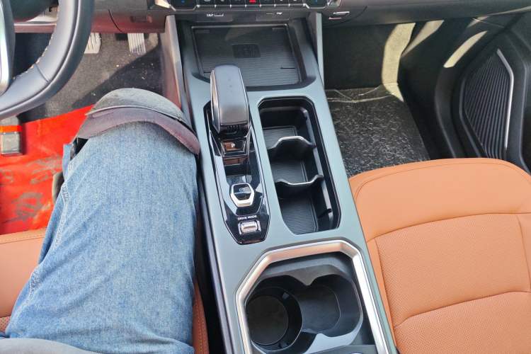 Used Geely Auto Haoyue L 2024 2.0T DCT Flagship Version