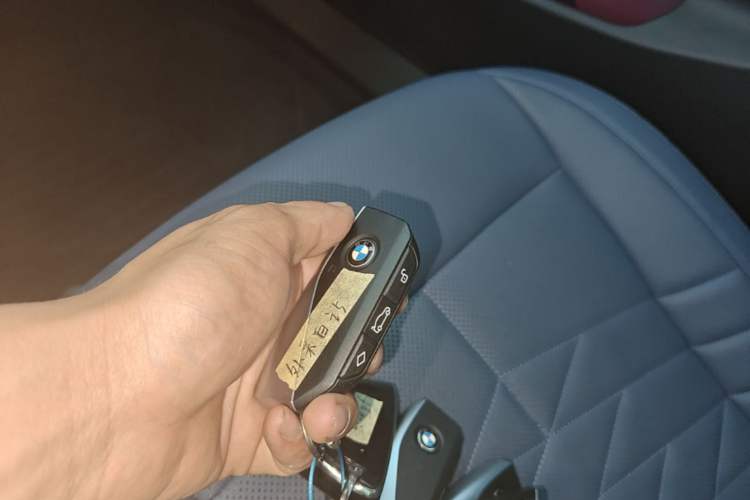 Used BMW i5 2024 eDrive 35L Luxury Model with M Sport Package
