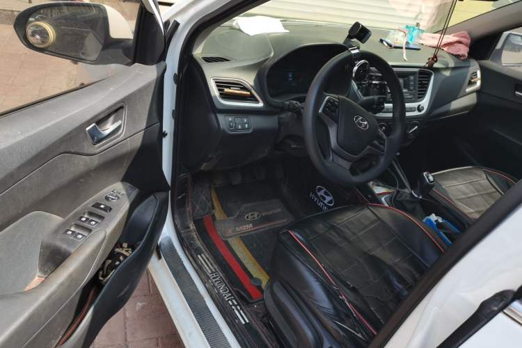 Used Hyundai Verna (new generation) 2020 1.4L Manual GLS Cool Edition Driver Seat