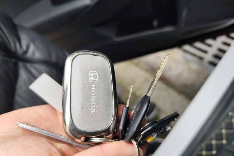 Used Honda Vezel 2023 1.5L CVT Pioneer Edition Interior 1