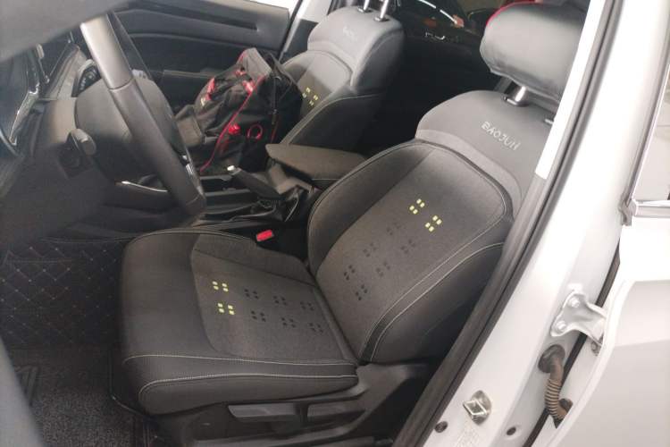 Used Baojun RM-5 2019 1.5L Manual Elite Edition with 24-hour Online Service 5 Seats
