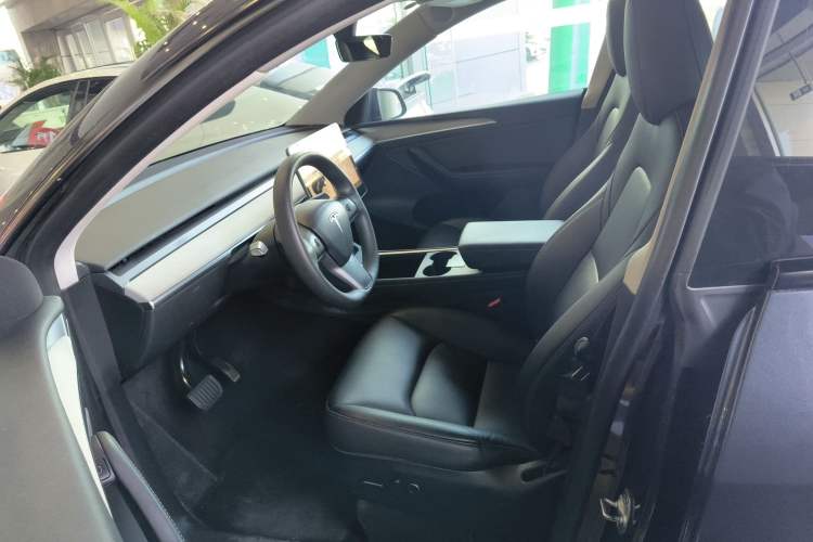 Used Tesla Model Y 2024 Rear-Wheel-Drive Version