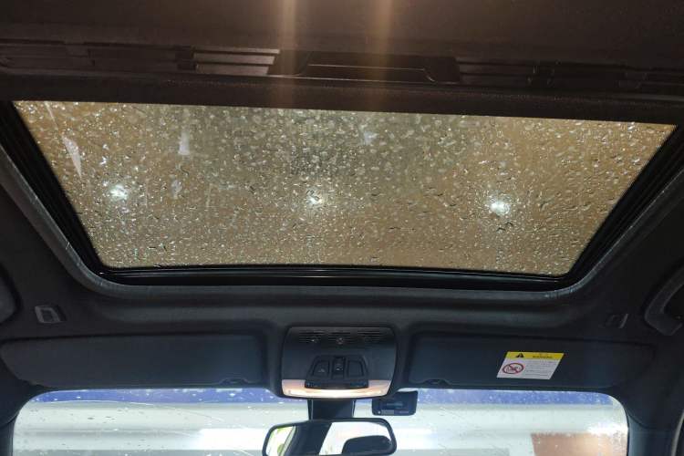 Used BMW 3 Series 2018 320i M Sport Package Headliner