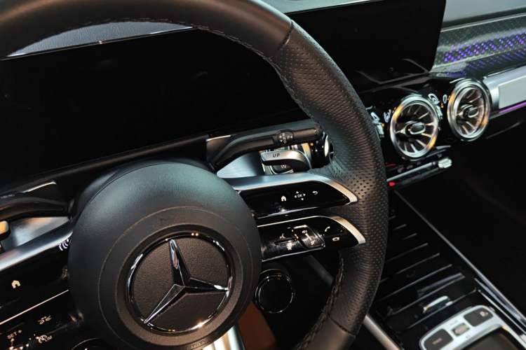 Used Mercedes-Benz GLB AMG 2024 AMG GLB 35 4MATIC Gear Lever