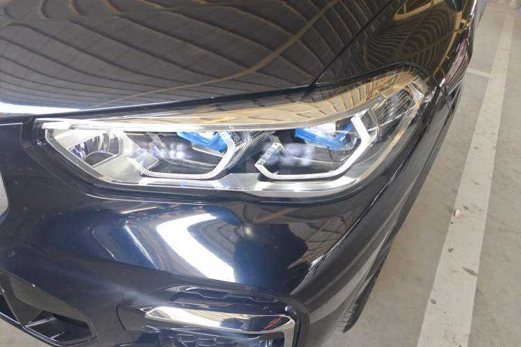 Used BMW X5 2022 Restyled xDrive 30Li Luxury Version M Sport Package
