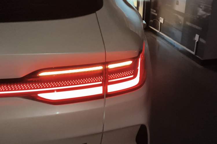 Used BYD Song PLUS New Energy 2024 HONOR Edition DM-i 110km Flagship PLUS Right Rear Taillight