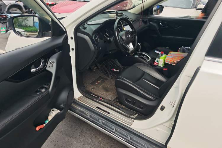 Used Nissan X-Trail 2021 2.0L CVT 2WD XL Premium SmartConnect Deluxe Edition Driver Seat