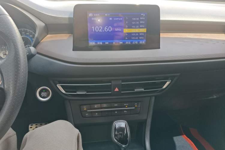 Used Dongfeng Fengon S560 2021 Revised 1.5T CVT Elite Version Audio And AC Panel