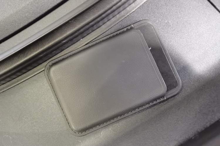 Used Li Auto Li Auto i6 2025 Model Four-Wheel-Drive Standard Type
