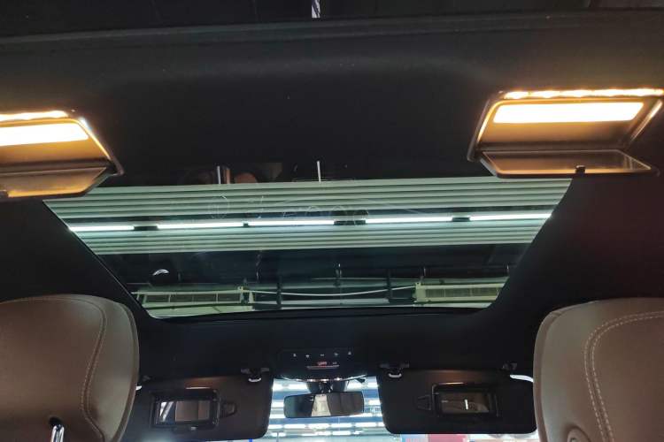 Used Mercedes-Benz E-Class 2021 Restyled E 300 L Sporty and Stylish Edition
