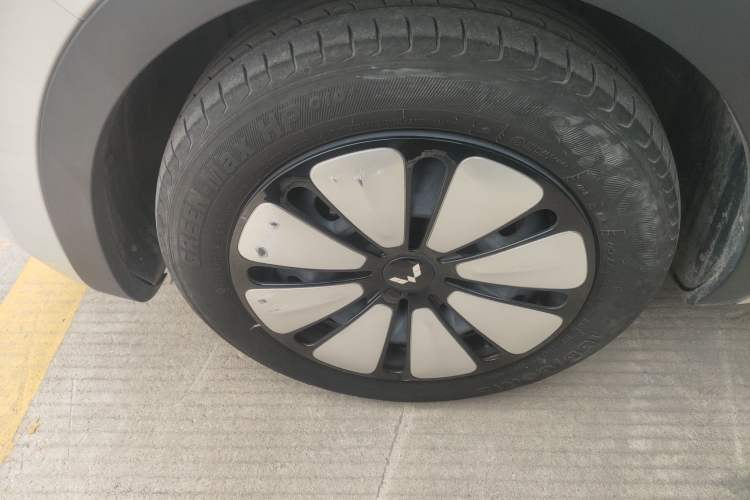 Used Wuling Bingo 2023 203km Comfort Edition Exterior 4