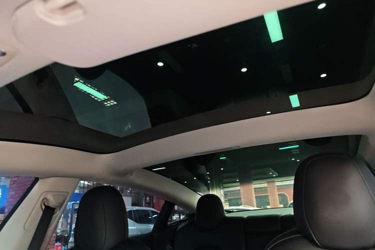 Used Tesla Model 3 2022 Rear-Wheel-Drive Version
