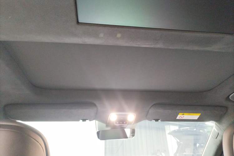 Used ONVO Luxeed L90 2025 Model—Ultra Seven-Seater Version
