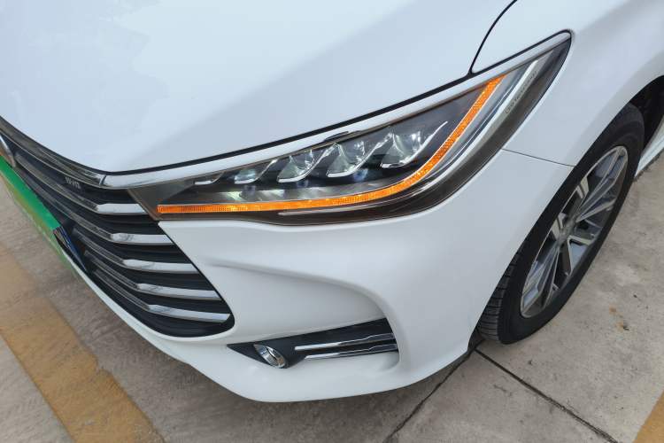 Used BYD Song MAX 2019 1.5T Automatic Smart Connect Ruiyi Sunroof Model 7 Seats China VI Standard
