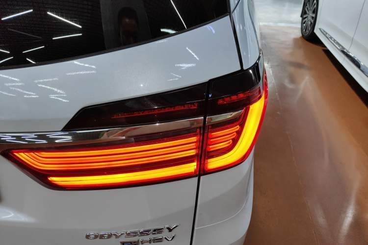 Used Honda Odyssey 2022 2.0L eHEV Sharp Supreme Edition
