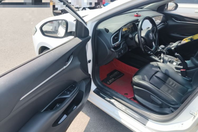 Used Buick GT 2018 18T Automatic Elite Model