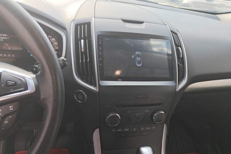 Used Ford Edge 2018 EcoBoost 245 Two-Wheel-Drive Platinum Edition 5 Seats