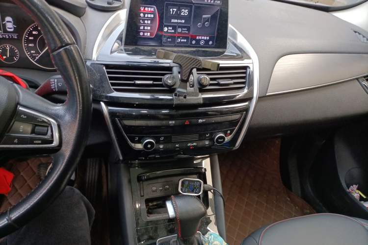 Used BORGWARD BX5 2017 20TGDI Automatic Two-Wheel Drive Pioneer Edition Audio And AC Panel