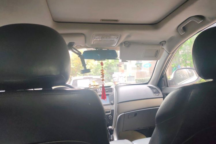 Used Geely Auto GX7 2014 2.0L Manual Luxury Version
