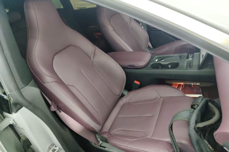 Used Nio ET5T 2023 75 kWh Touring