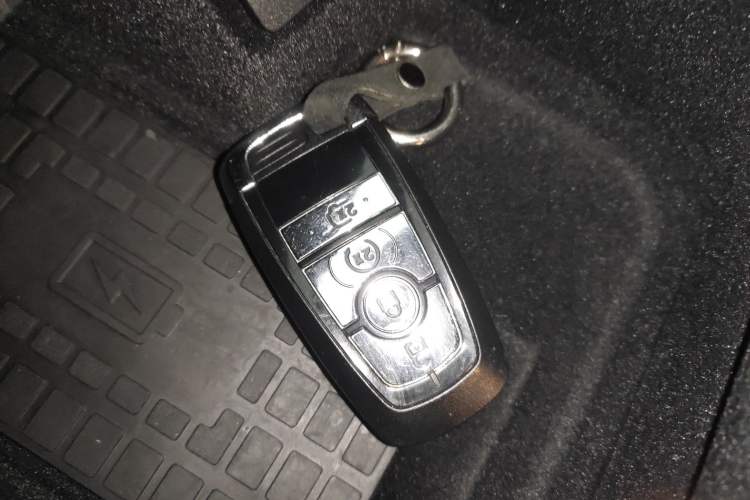 Used Lincoln Nautilus 2021 2.0T Four-Wheel Drive Luxury Edition