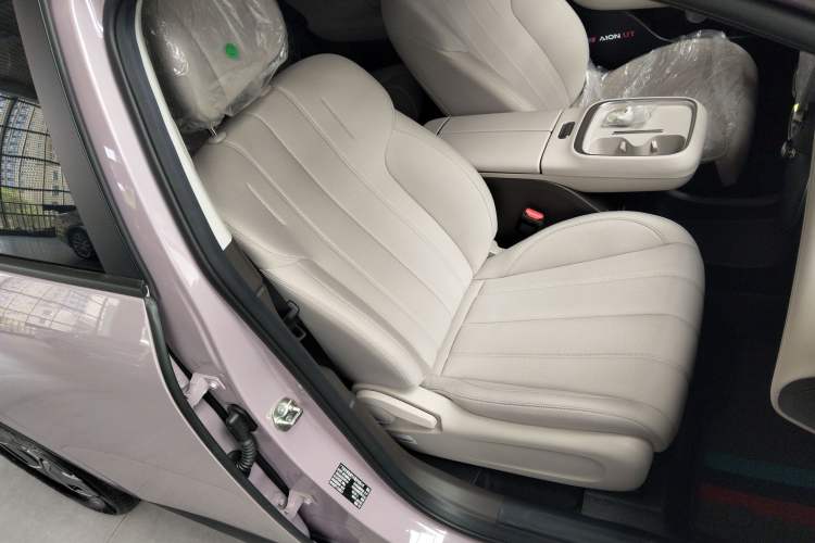 Used AION UT 2025 330 Starlight Edition Right Front Seat