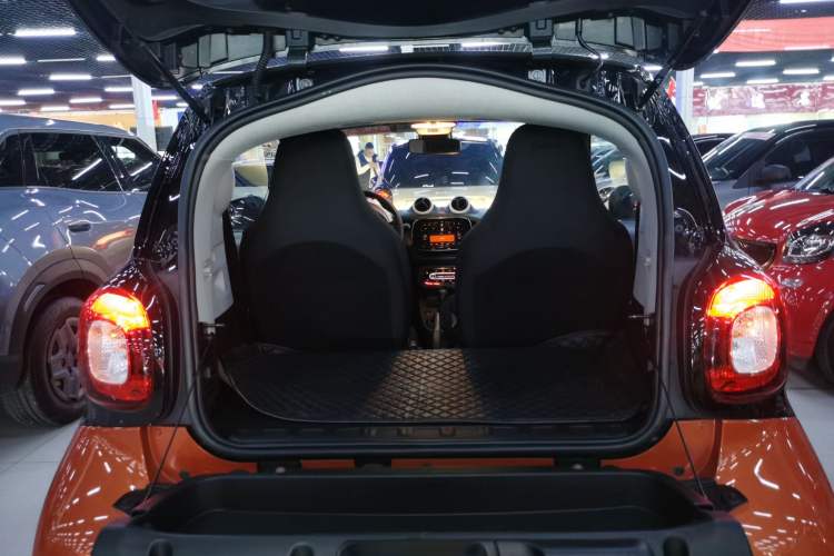 Used smart fortwo 2018 1.0L 52kW Hardtop Dynamic Version China V