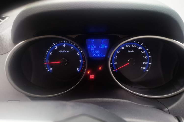 Used Hyundai ix35 2012 2.0L Manual Two-Wheel Drive New Edition GL
