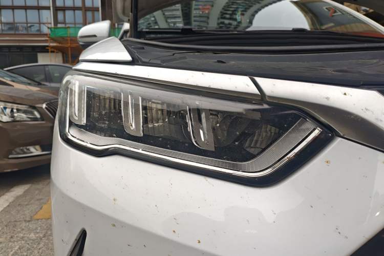 Used BYD Song Pro New Energy 2022 DM-i 51km Prestige Model Right Front Headlight