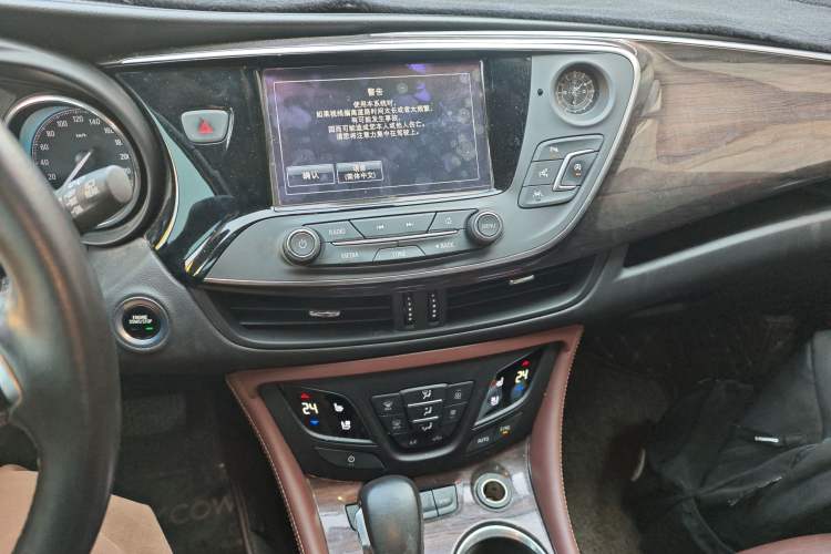 Used Buick Envision 2017 28T Four-Wheel Drive Luxury Model
