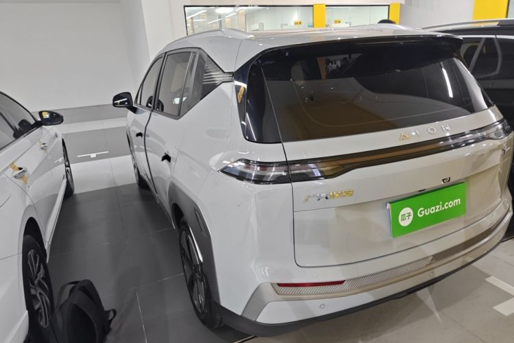 Used AION Y 2023 Plus 510 Enjoy Edition Rear Left 45 Deg