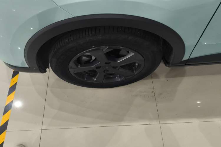 Used Geometry E Firefly 2024 301km Flowing Light