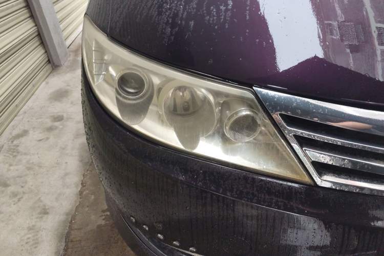 Used BYD M6 2013 2.4L Manual Luxury Model
