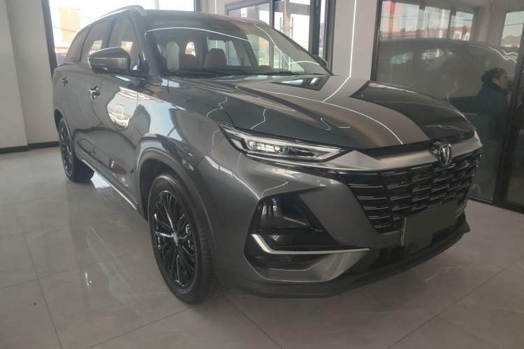 Used CHANGAN CS75 2026 Model PRO 1.5T DCT Prestige 7-Seater Exterior 2