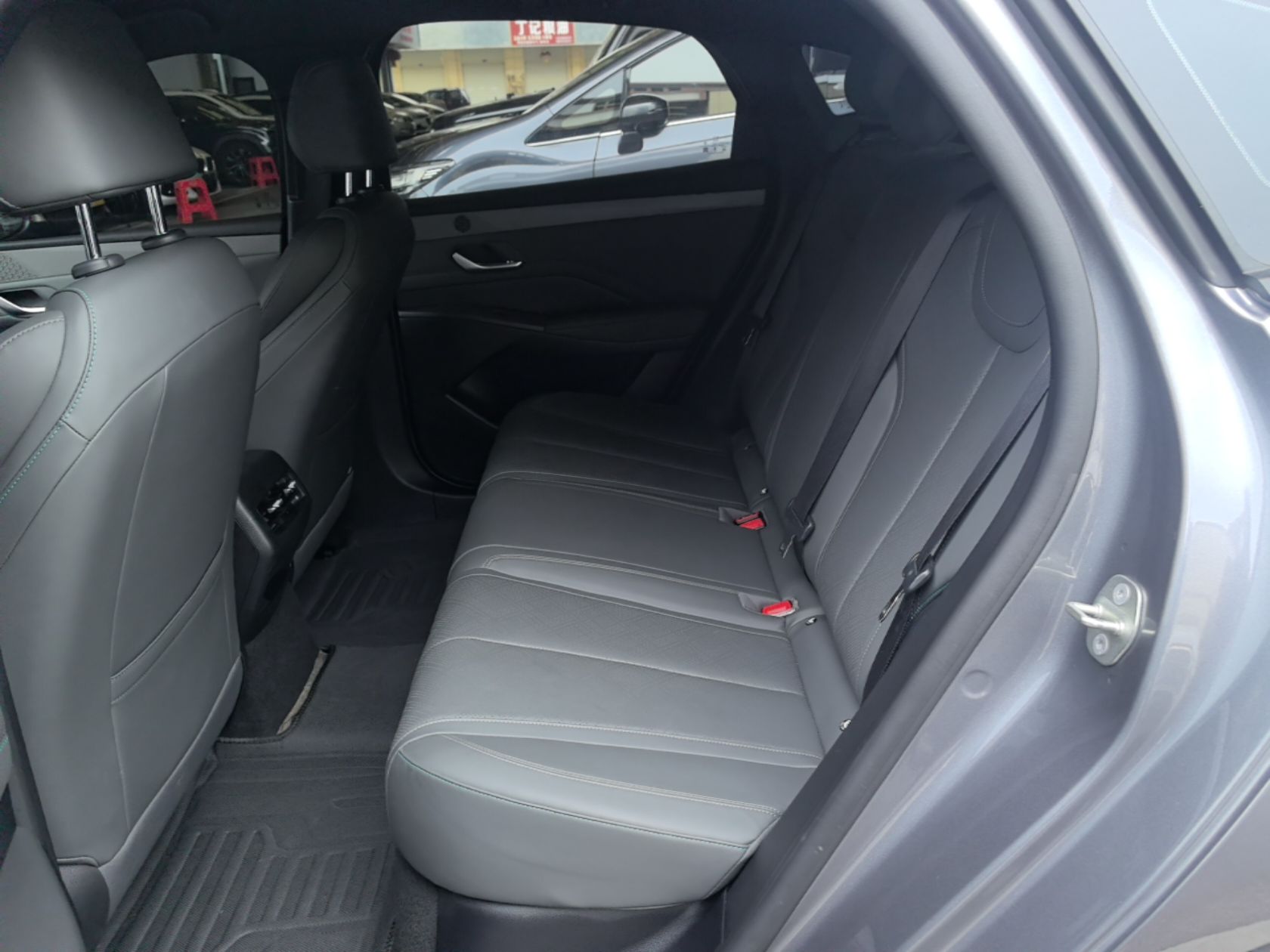 BYD Qin PLUS 2025 DM-i Smart Drive 55KM Leading Model — снимка 20