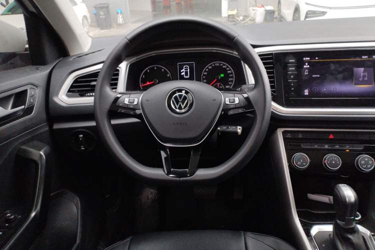 Used Volkswagen T-ROC 2021 Revised Version 280TSI DSG Two-Wheel Drive Elite Connect Edition Steering Wheel
