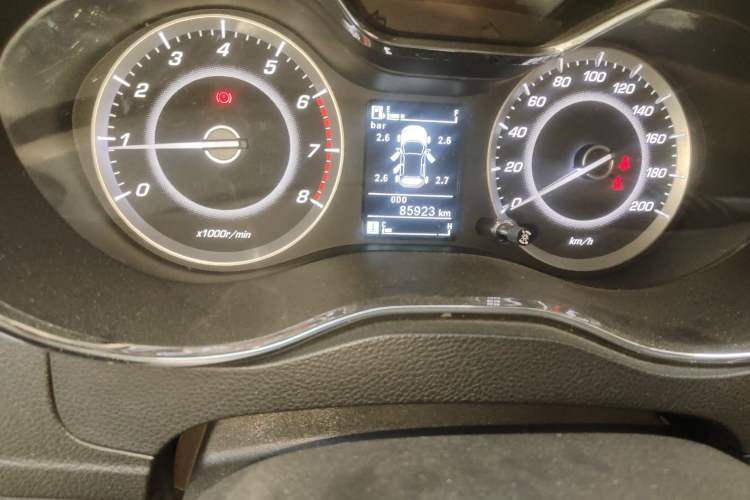 Used Baojun 560 2015 1.8L manual luxury version