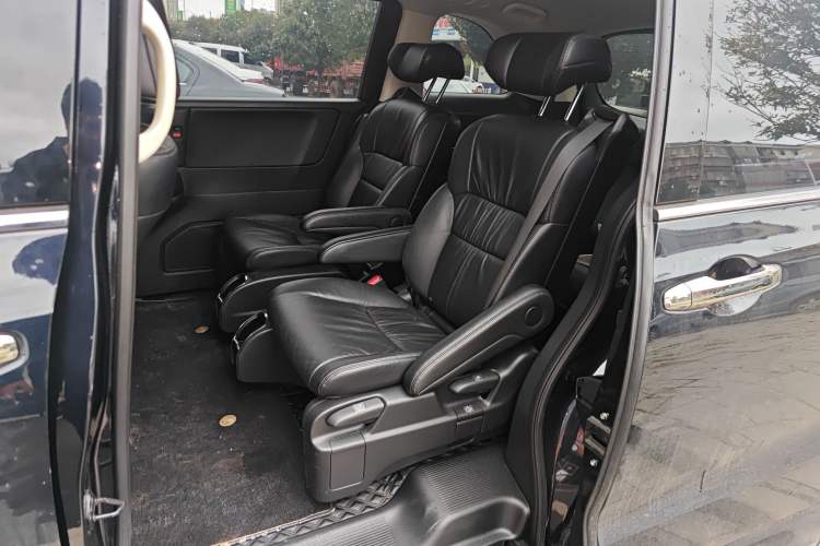 Used Honda Odyssey 2022 2.0L eHEV Sharp Smart Edition Left Rear Seat