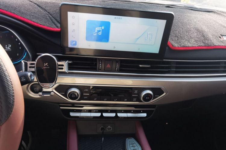 Used JETOUR X70 PRO 2024 1.5T DCT Peanut Edition 5 Seats
